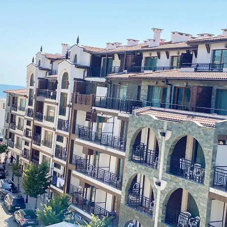 Modern - Meters Away From The Apartamento Pomorie