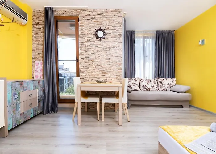 Apartamento Modern - Meters Away From The *
