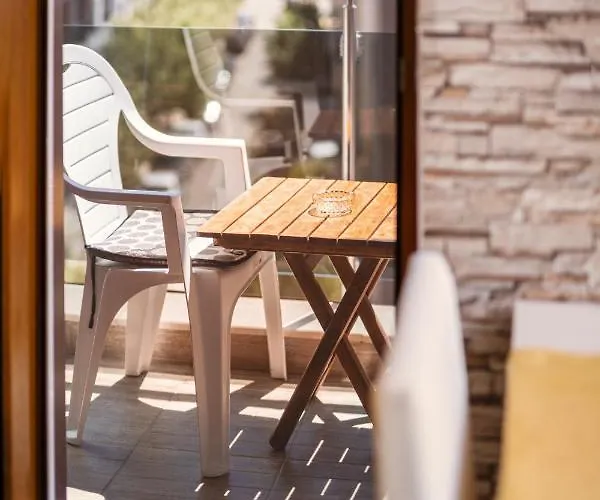 Modern - Meters Away From The Pomorie