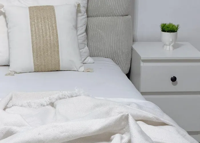 Modern - Meters Away From The Apartamento