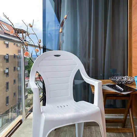 Apartmán Modern - Meters Away From The Pomorie