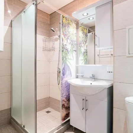 Apartmán Modern - Meters Away From The Pomorie