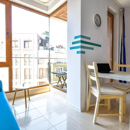 Modern - Meters Away From The Apartmán Pomorie