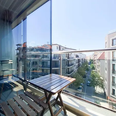 Modern - Meters Away From The * Pomorie
