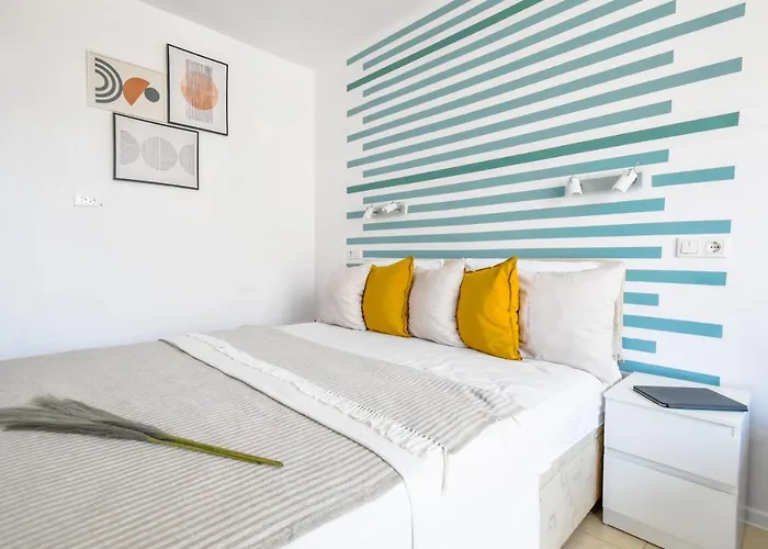 Modern - Meters Away From The Apartment Pomorie